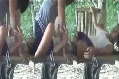 Cewek SMA Indo Dientot Liar di Gubuk Tua